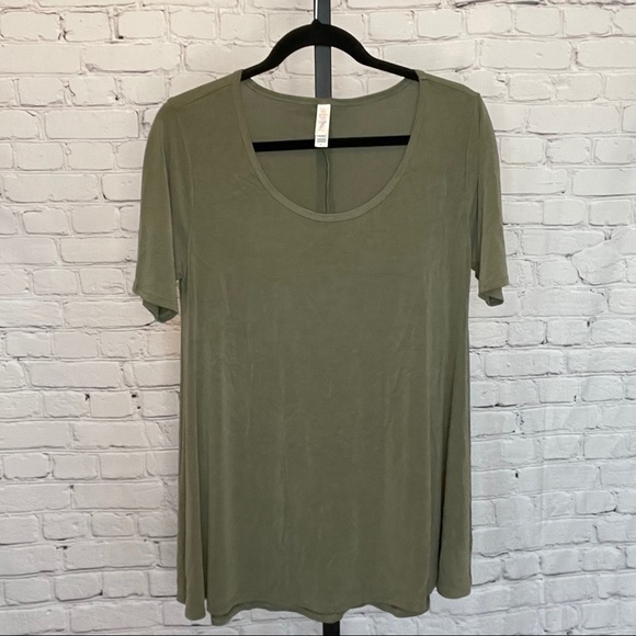 Lularoe Olive Green Scoop Neck Tunic - Picture 1 of 3